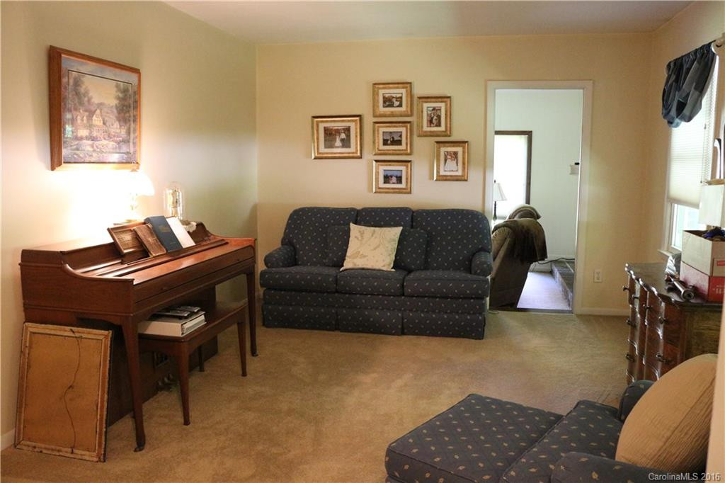 7 Pinehurst Circle #13 - Photo 5