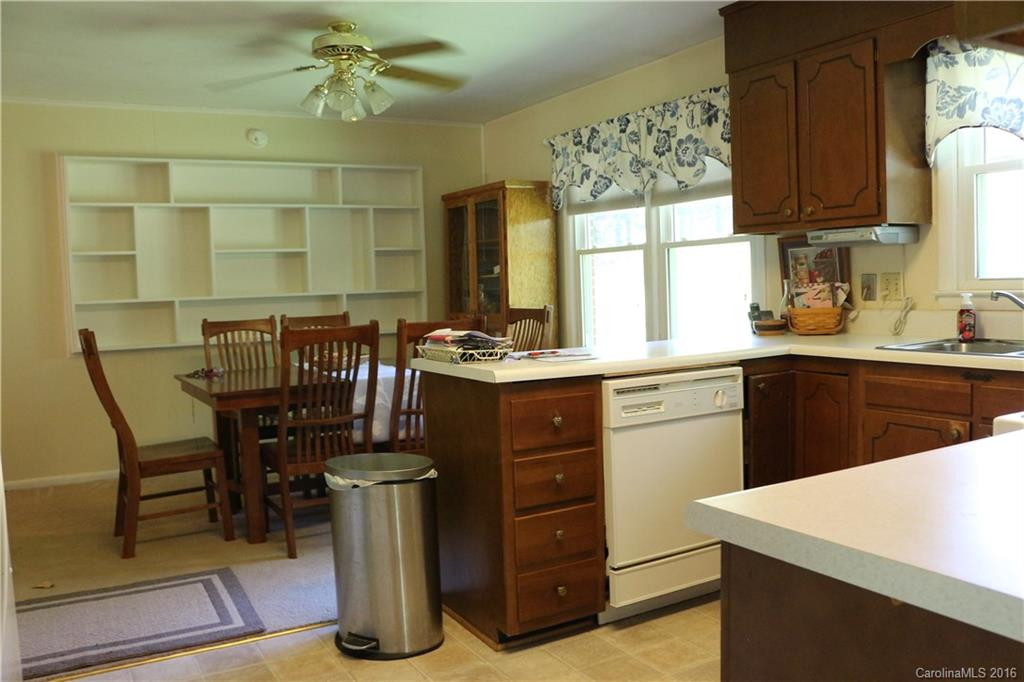 7 Pinehurst Circle #13 - Photo 8