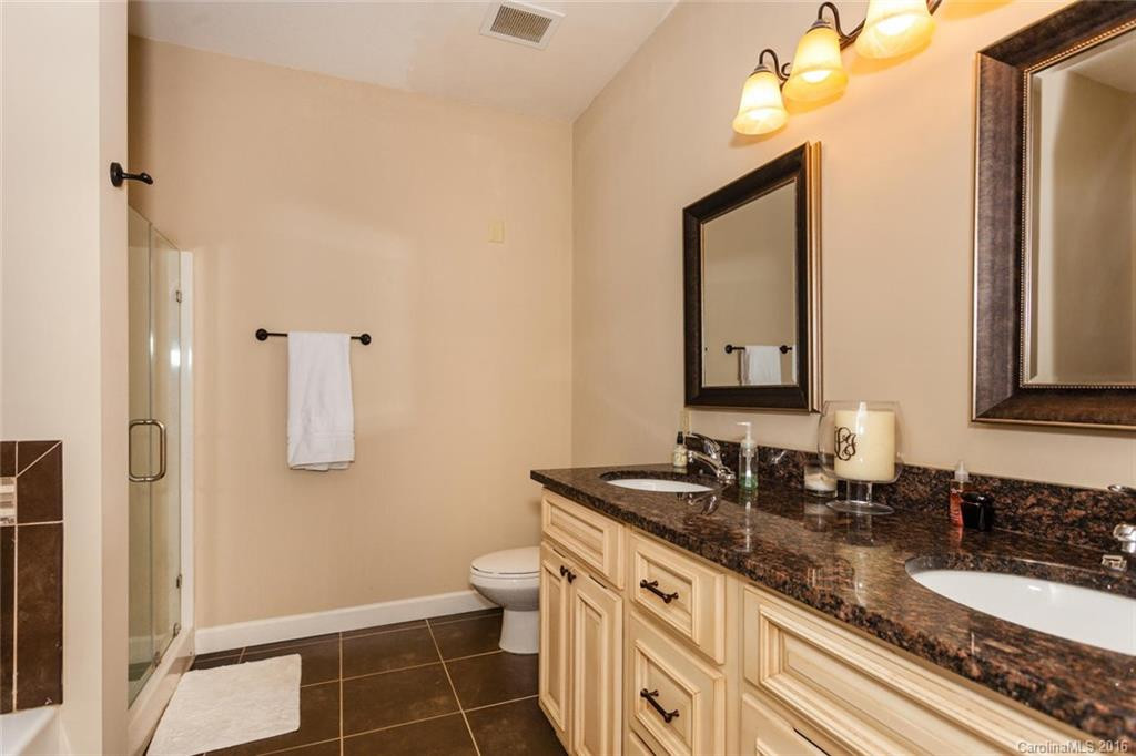 40 Hyannis Drive #102 - Photo 14