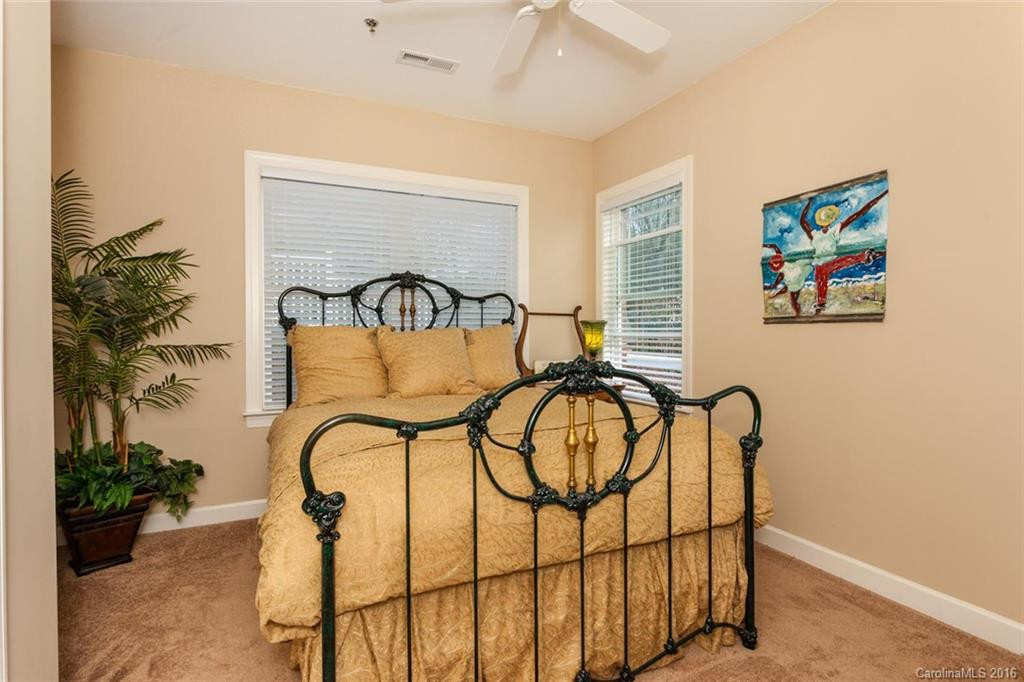 40 Hyannis Drive #102 - Photo 15