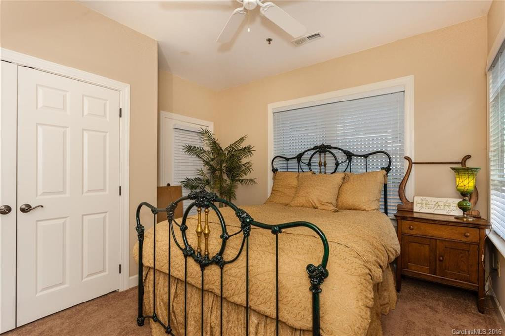 40 Hyannis Drive #102 - Photo 16