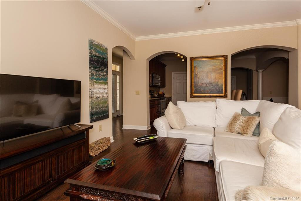40 Hyannis Drive #102 - Photo 4