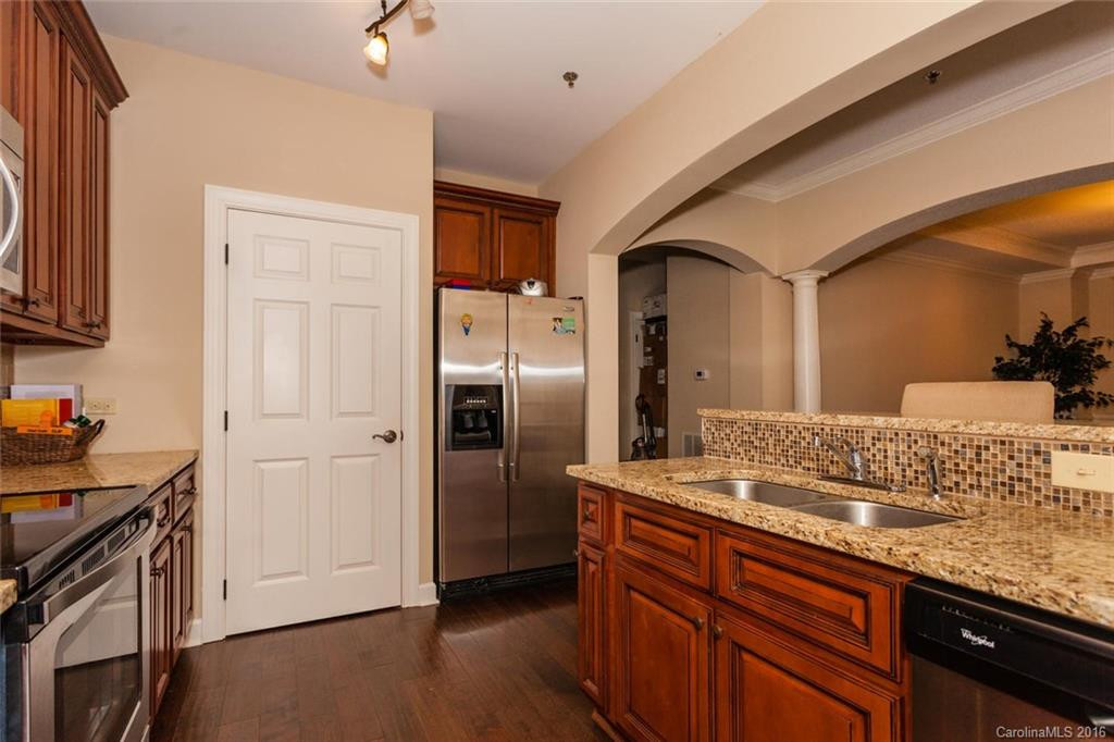 40 Hyannis Drive #102 - Photo 7