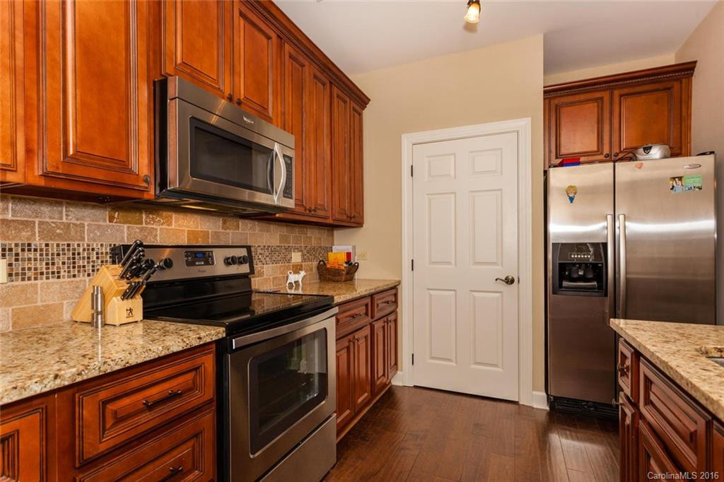 40 Hyannis Drive #102 - Photo 9