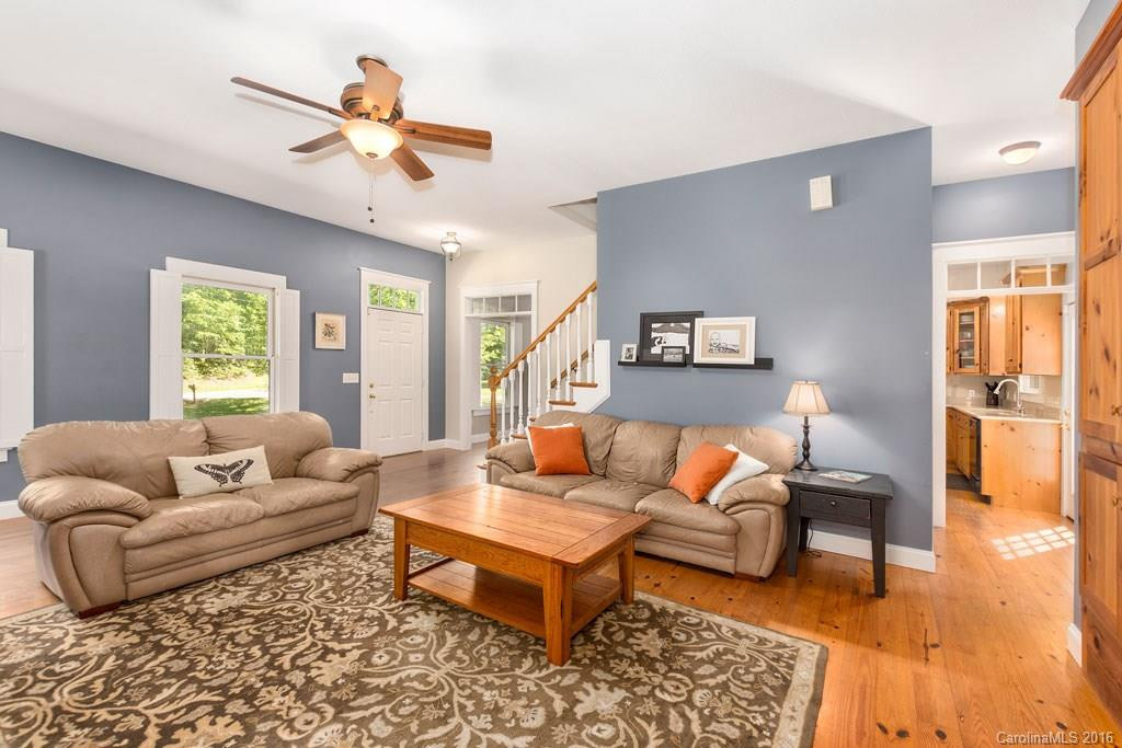 478 Redfield Drive - Photo 5