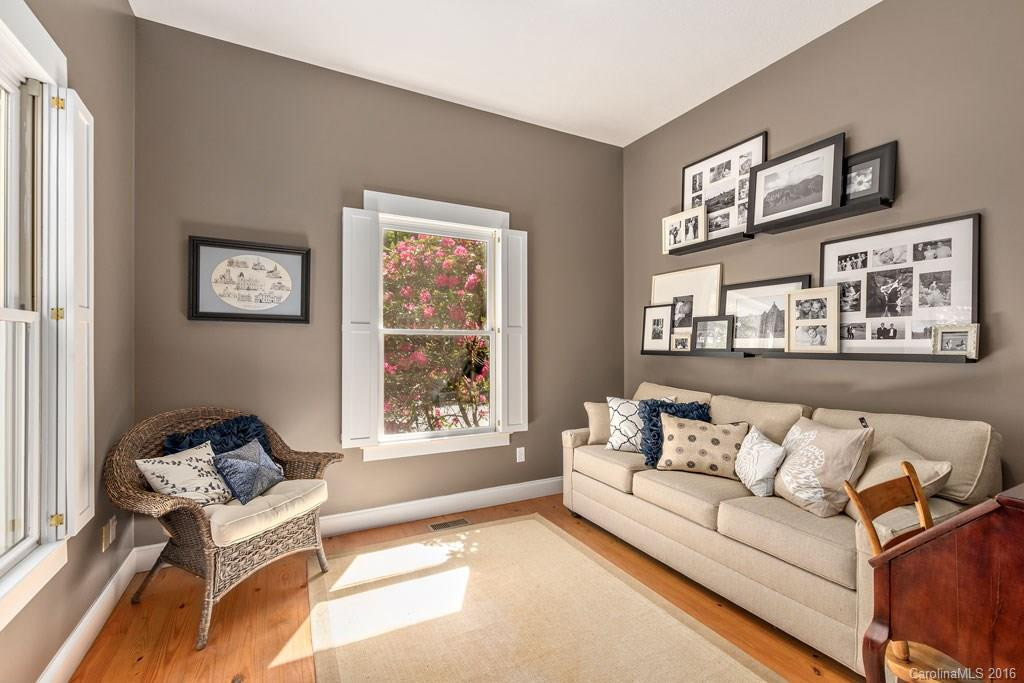478 Redfield Drive - Photo 9