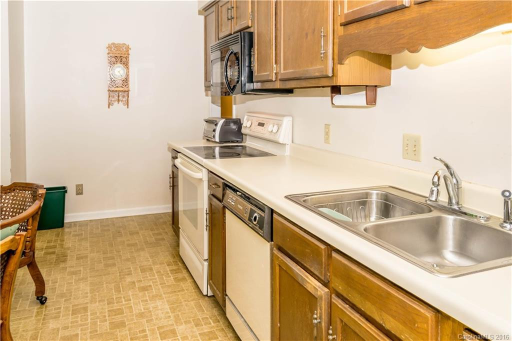 186 Surry Lane #64 - Photo 8