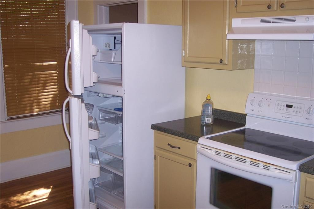 1110 Main Street - Photo 13