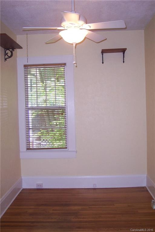 1110 Main Street - Photo 9