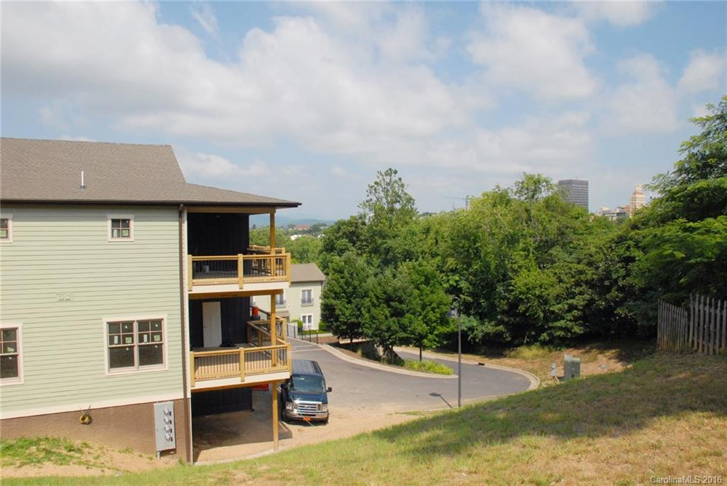 200 Skyloft Drive #2 - Photo 5