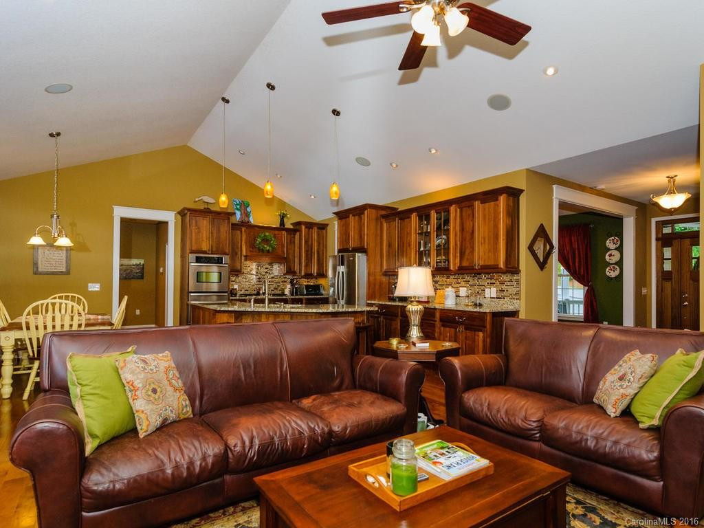 520 Oak Lane - Photo 5