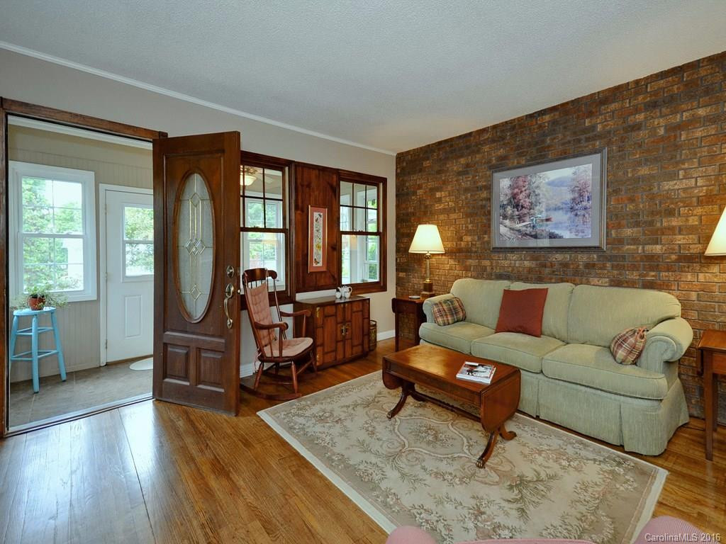 80 Crestmont Avenue - Photo 3