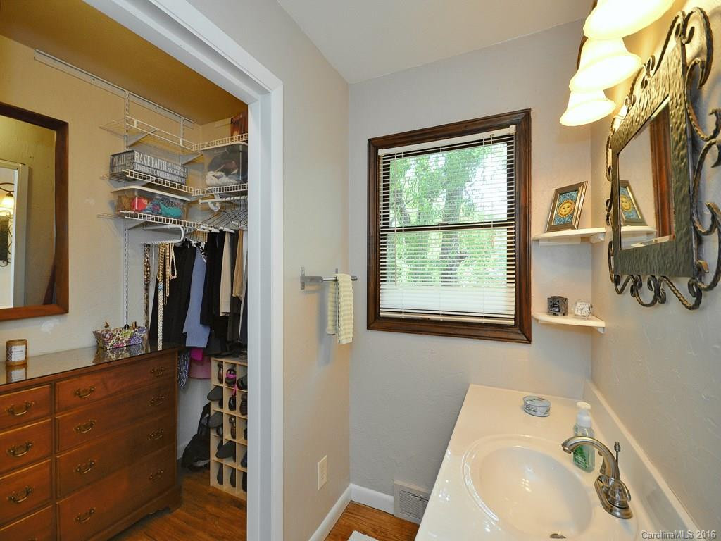 80 Crestmont Avenue - Photo 9