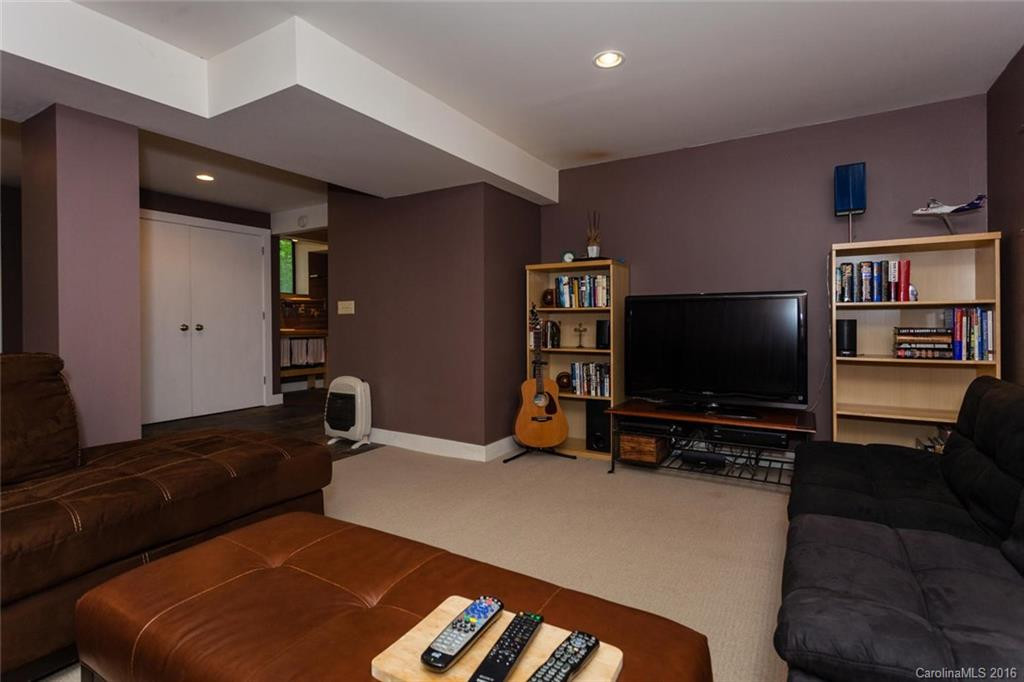 313 Colony Lane - Photo 16