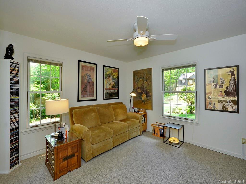90 Whisperwood Drive - Photo 11