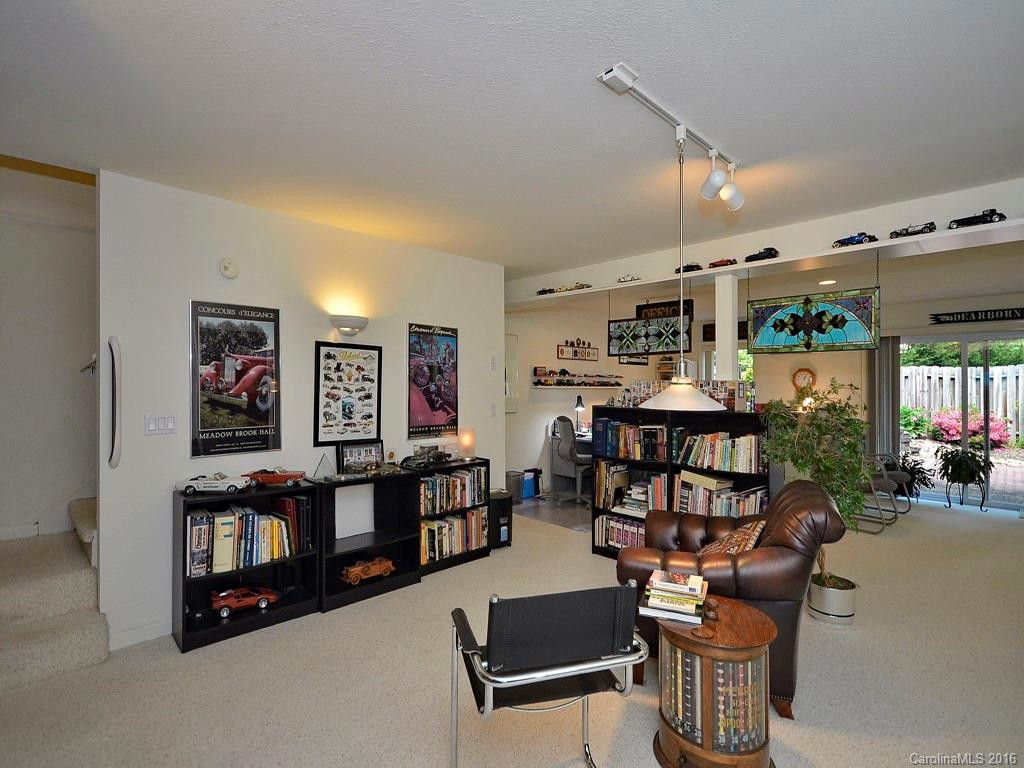 90 Whisperwood Drive - Photo 13