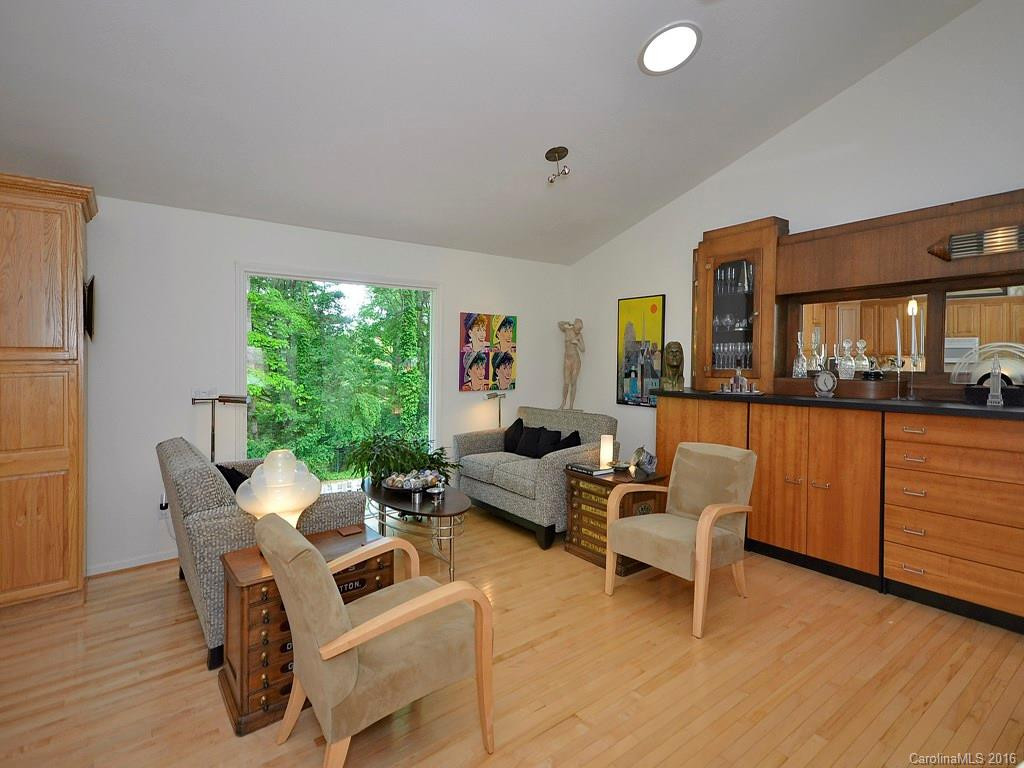 90 Whisperwood Drive - Photo 3