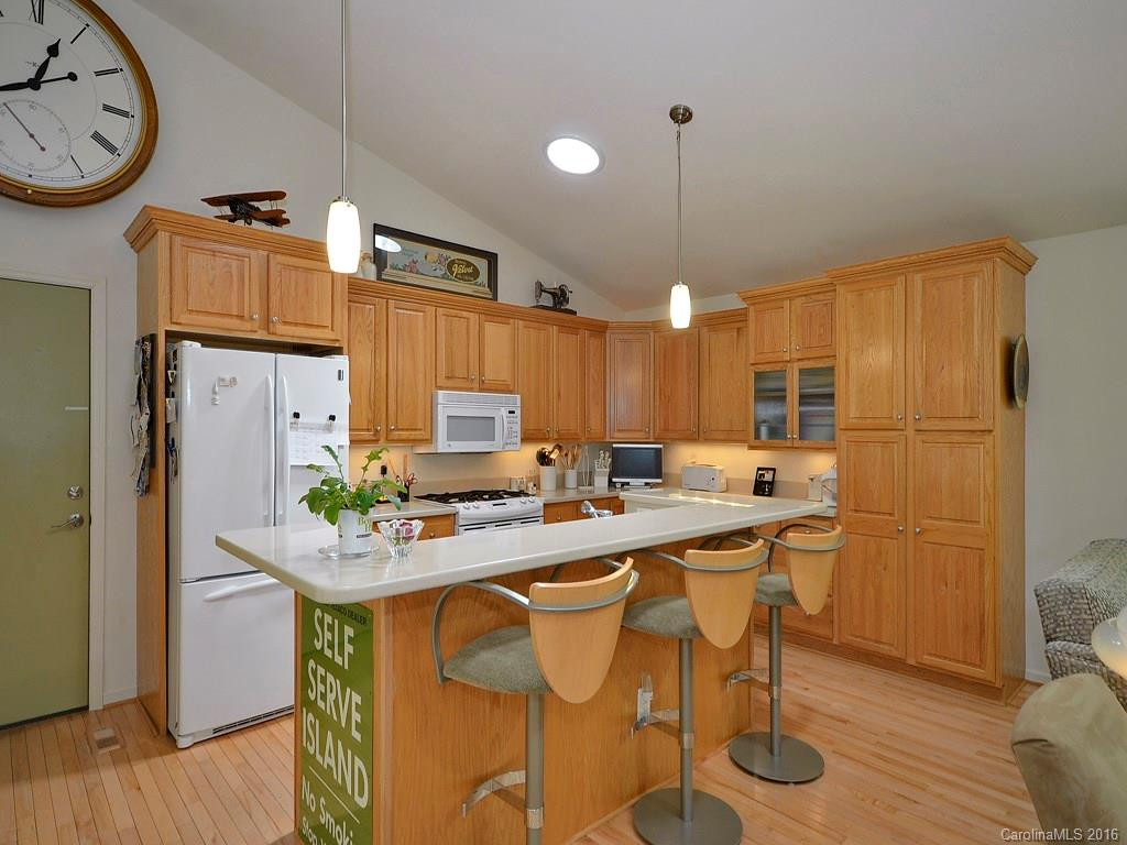 90 Whisperwood Drive - Photo 6