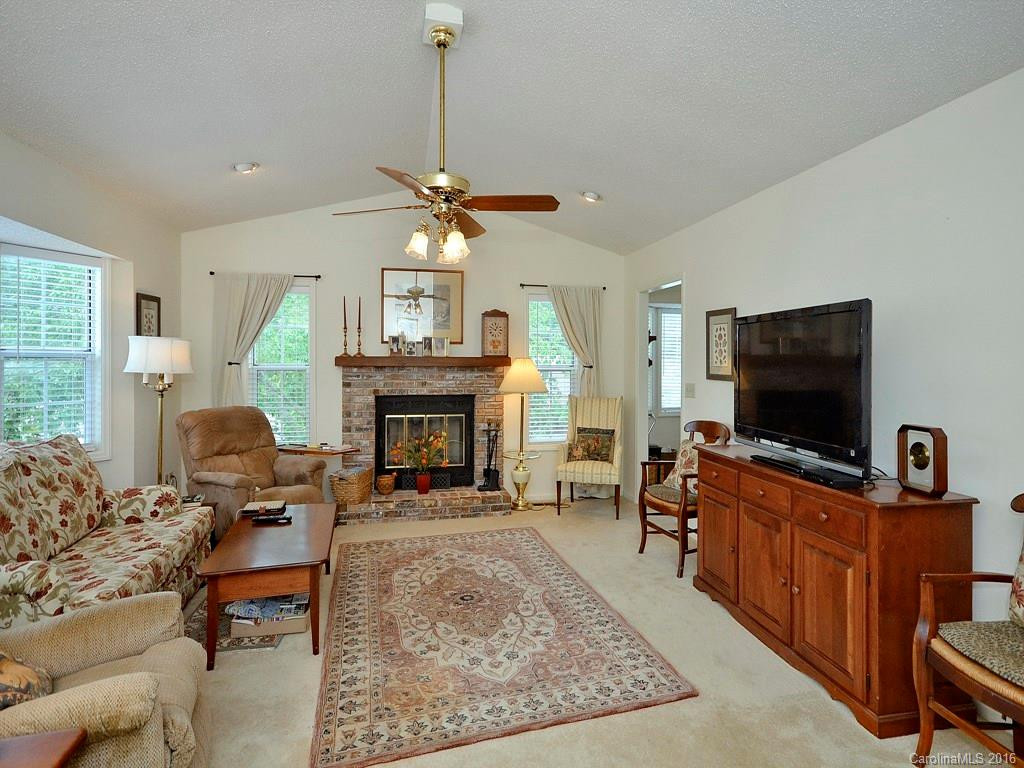 499 Belvidere Court #59 - Photo 3