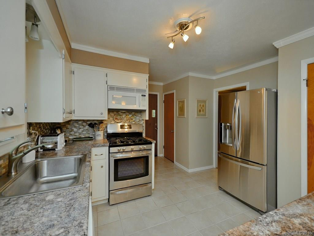 203 Beth Drive - Photo 9