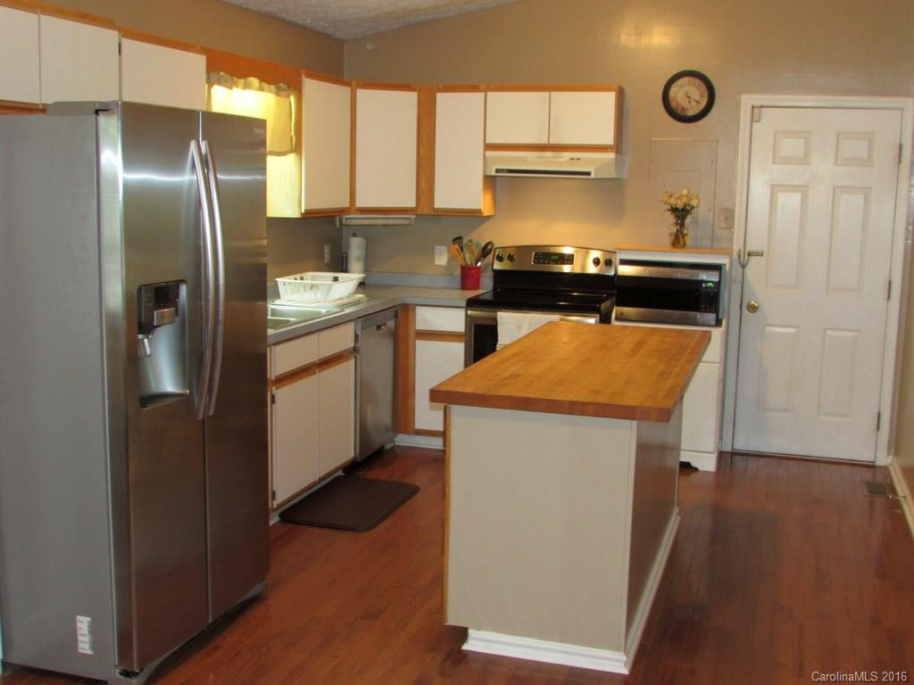 16 Sydney Lane - Photo 7