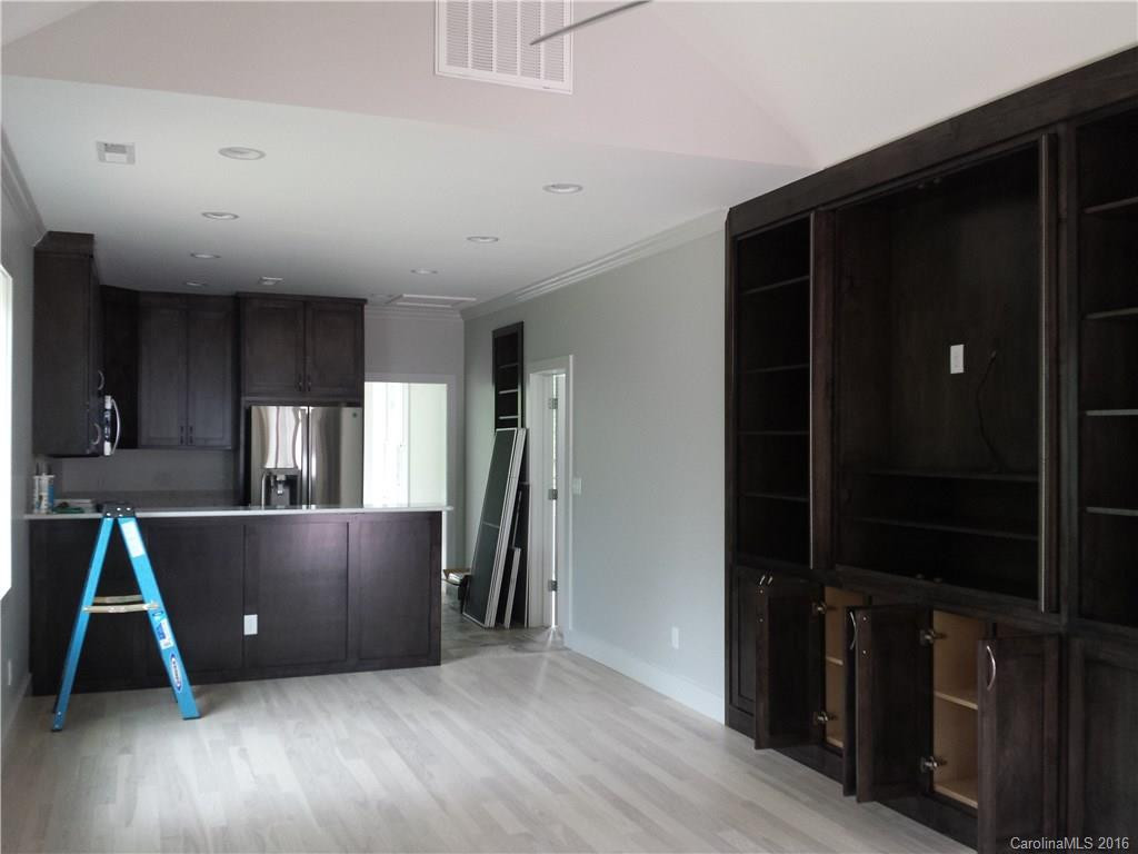 62 Robinson Avenue - Photo 11