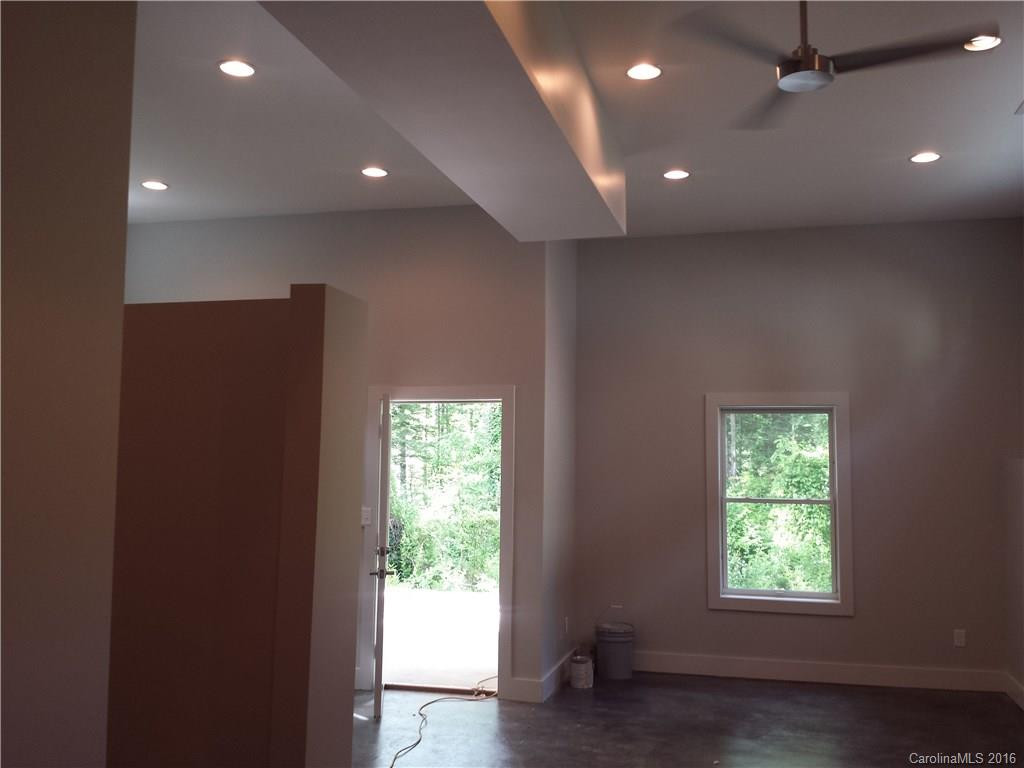 62 Robinson Avenue - Photo 17