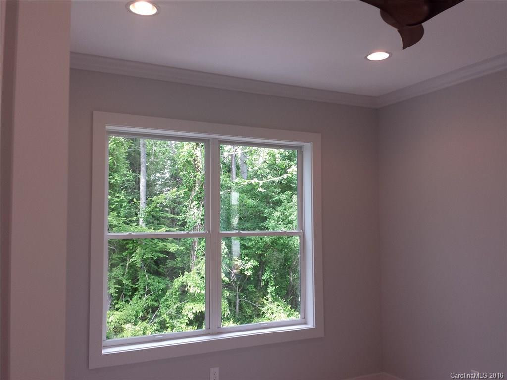 62 Robinson Avenue - Photo 20