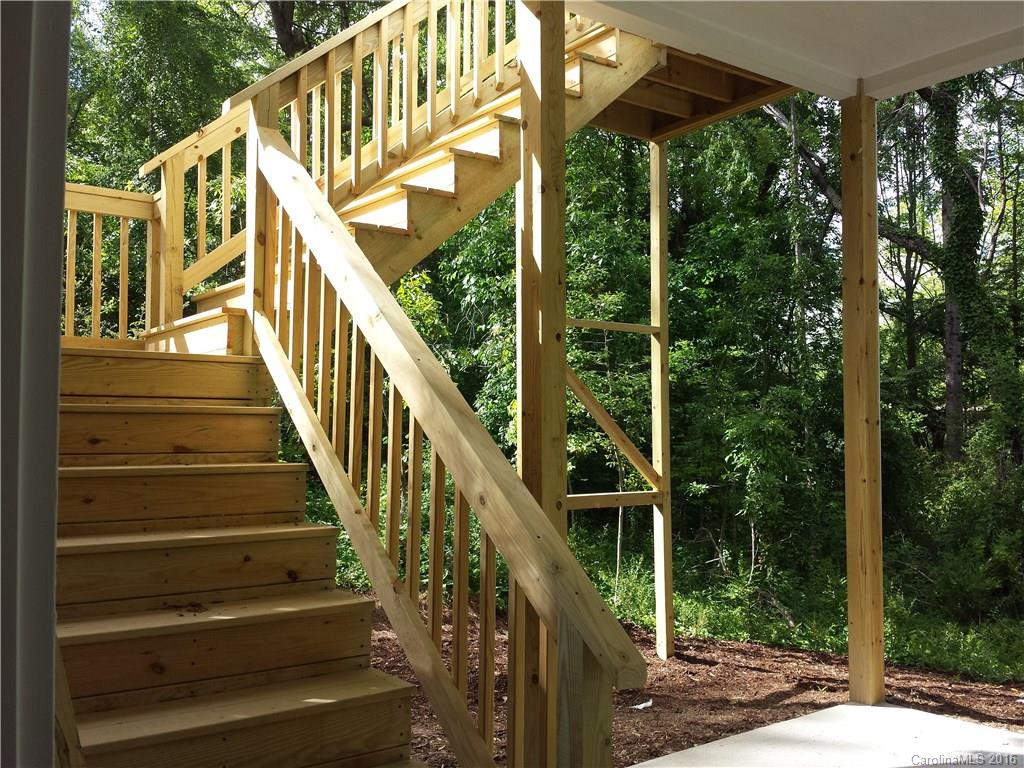 62 Robinson Avenue - Photo 5
