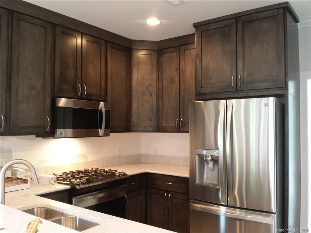 62 Robinson Avenue - Photo 8