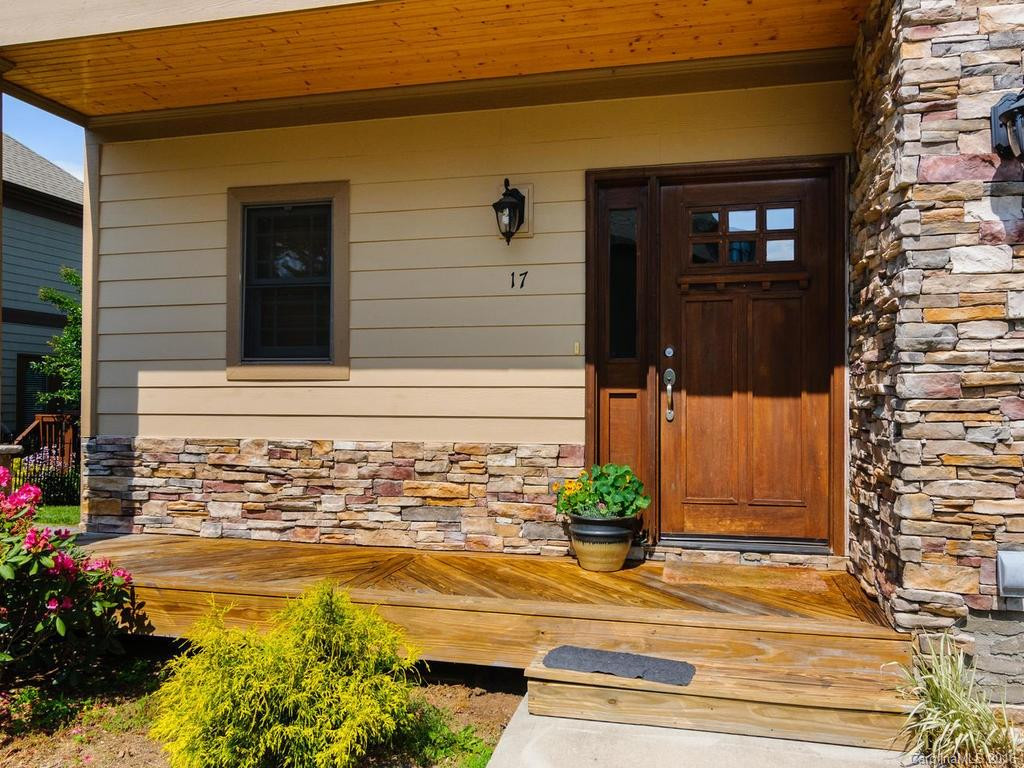 17 Jeff Drive - Photo 3