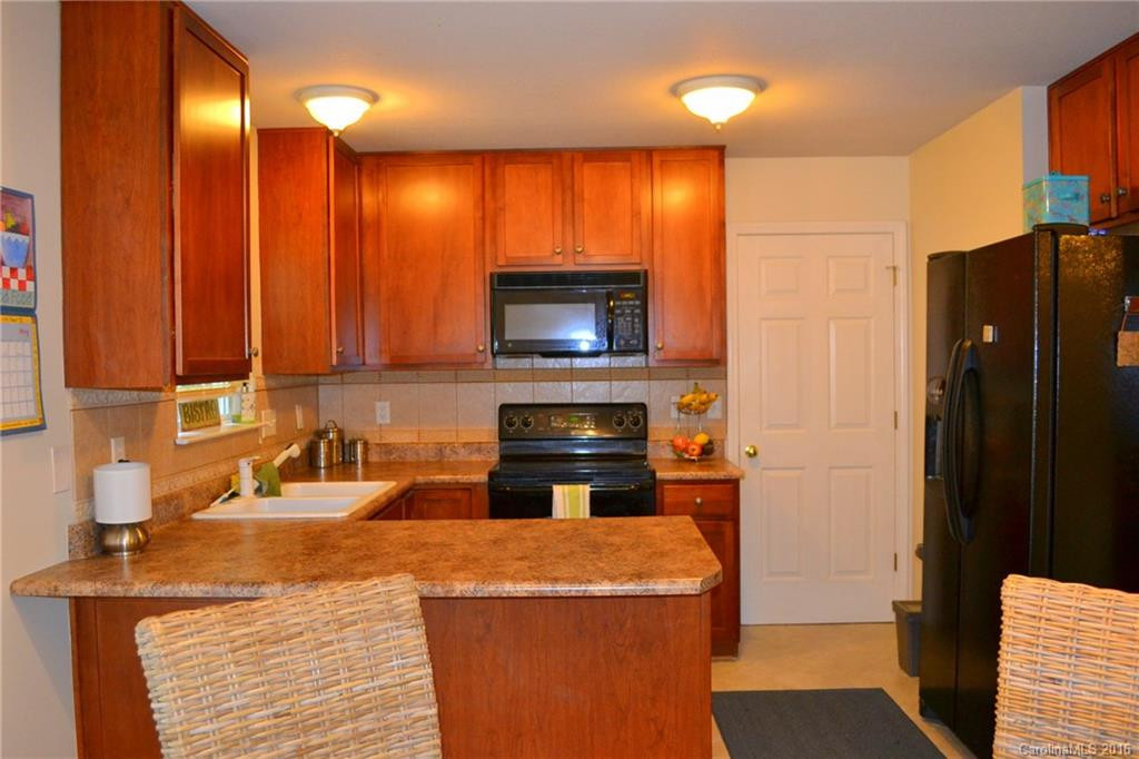 244 Farington Circle #124 - Photo 2