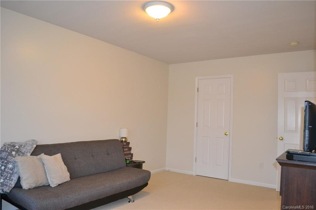 244 Farington Circle #124 - Photo 16