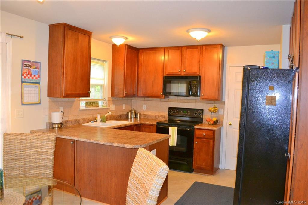244 Farington Circle #124 - Photo 3
