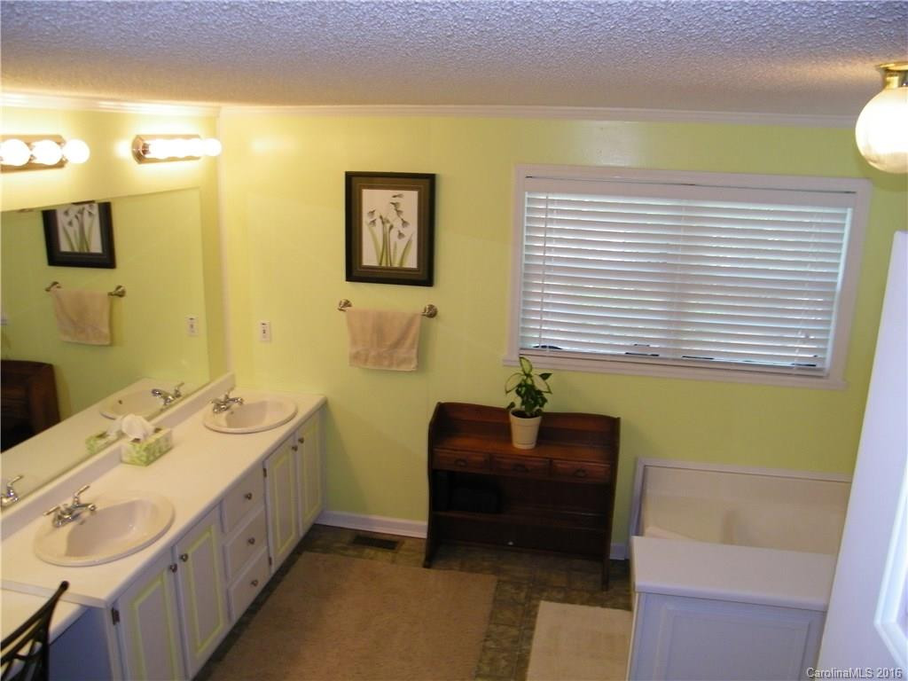 302 Rainbow Rapids Road - Photo 6