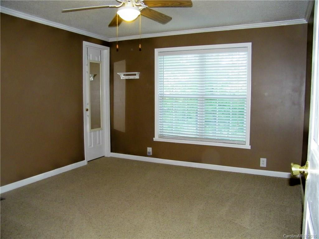 302 Rainbow Rapids Road - Photo 10