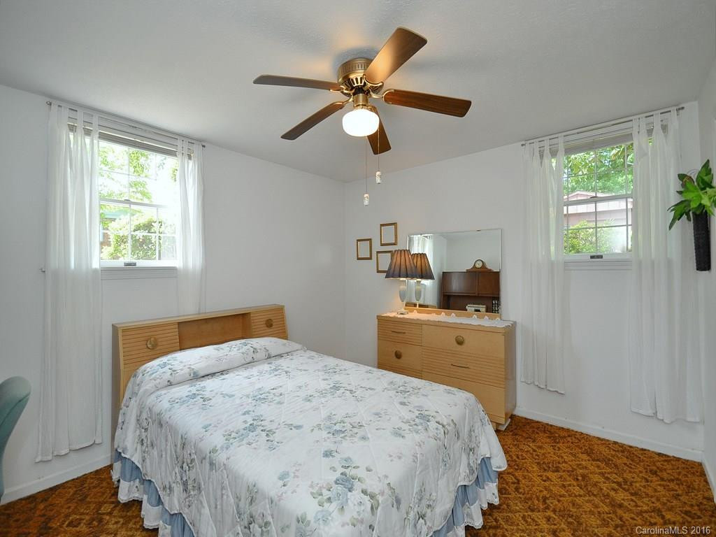 113 Azalea Way - Photo 12