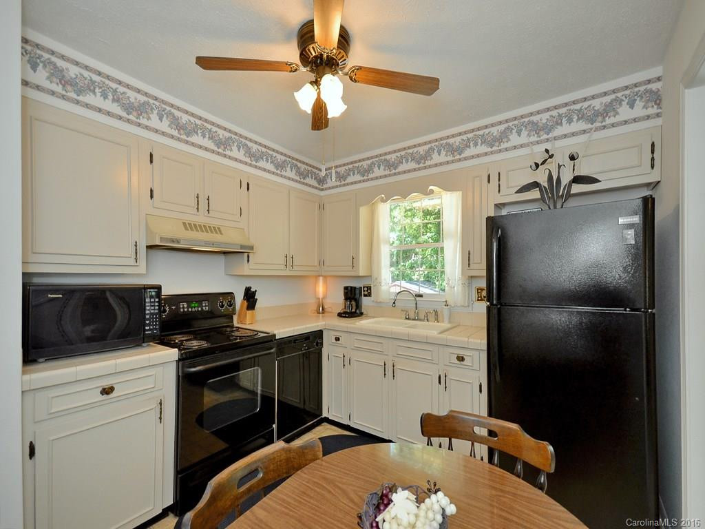 113 Azalea Way - Photo 7