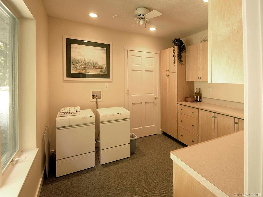 555 Hanging Rock Road - Photo 11