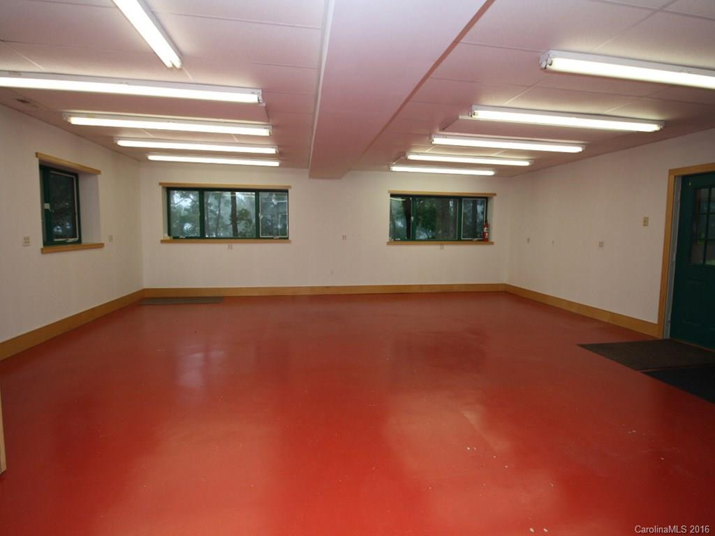 555 Hanging Rock Road - Photo 15
