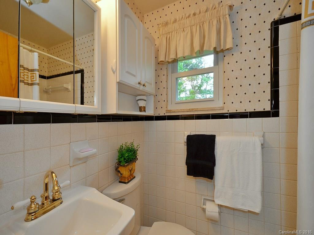 123 Sunset Hill Drive - Photo 12