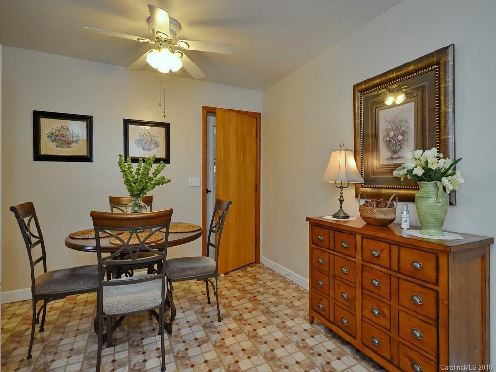 123 Sunset Hill Drive - Photo 6