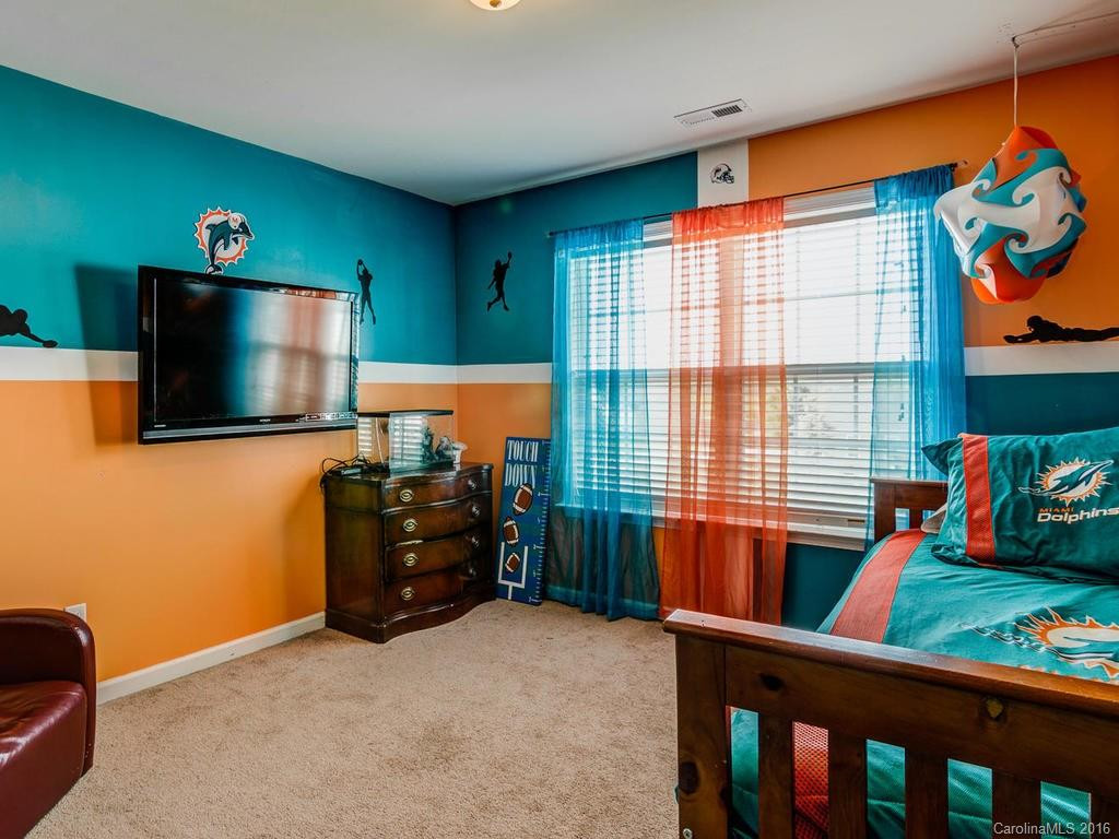 313 Roanoke Road - Photo 14