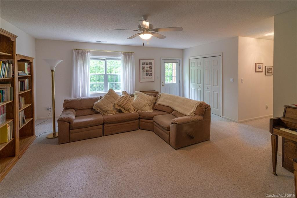 46 Red Maple Drive - Photo 19