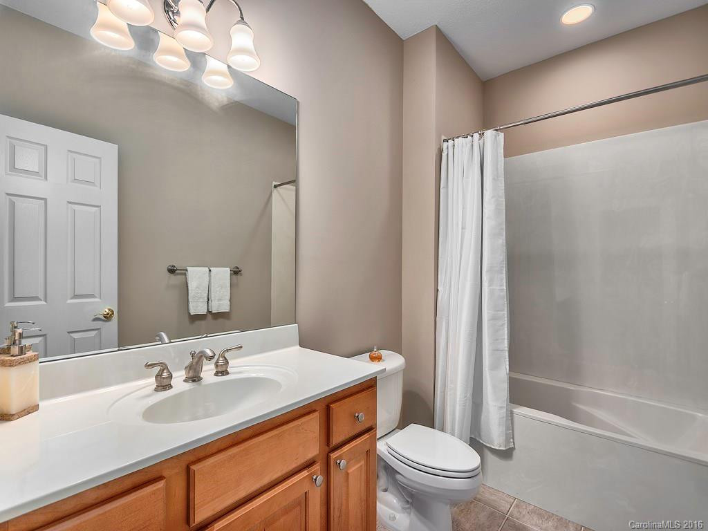 38 Green Meadow Court - Photo 11