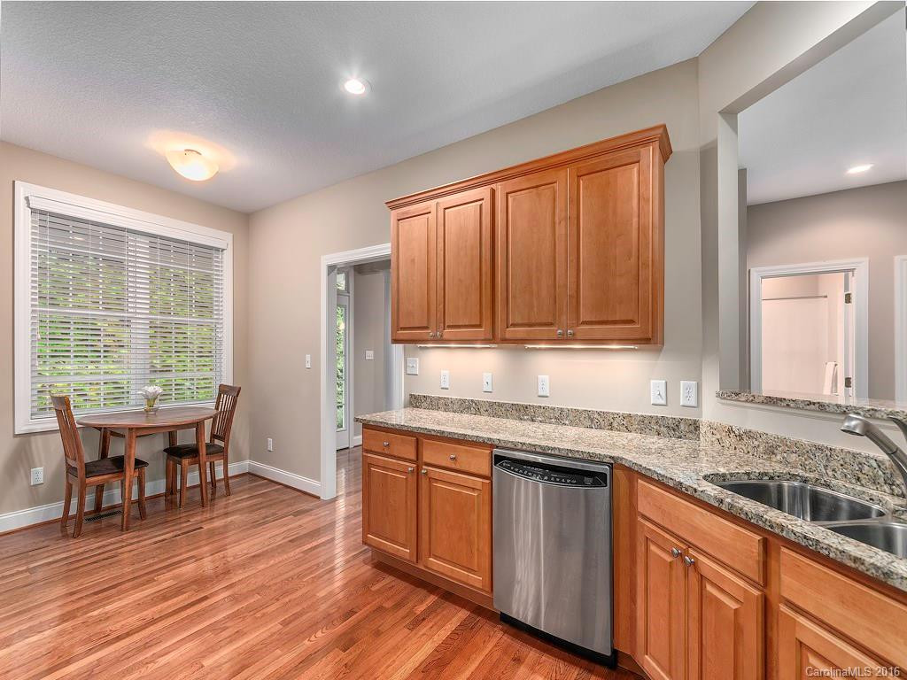38 Green Meadow Court - Photo 6