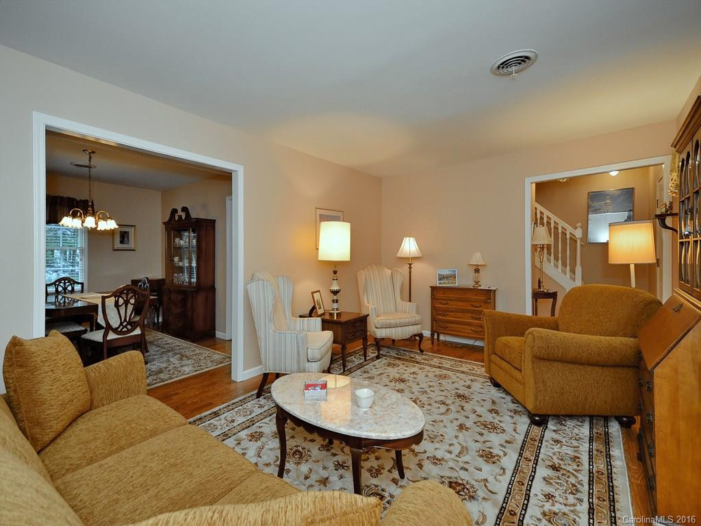 2681 Middleton Circle - Photo 4