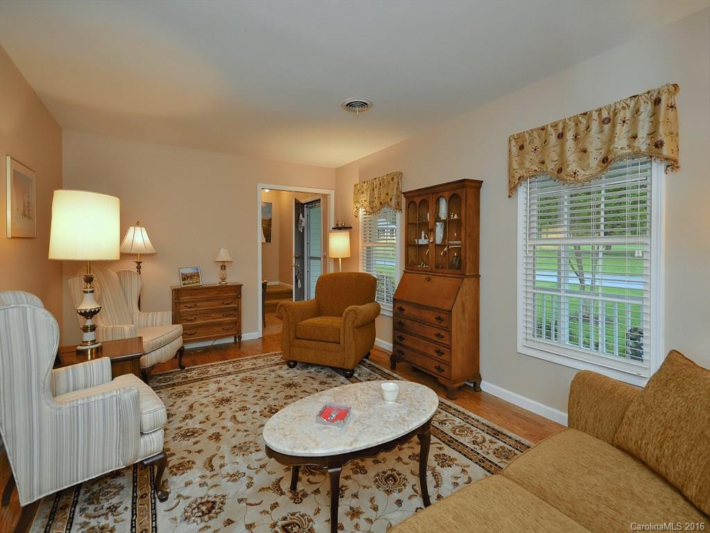 2681 Middleton Circle - Photo 5