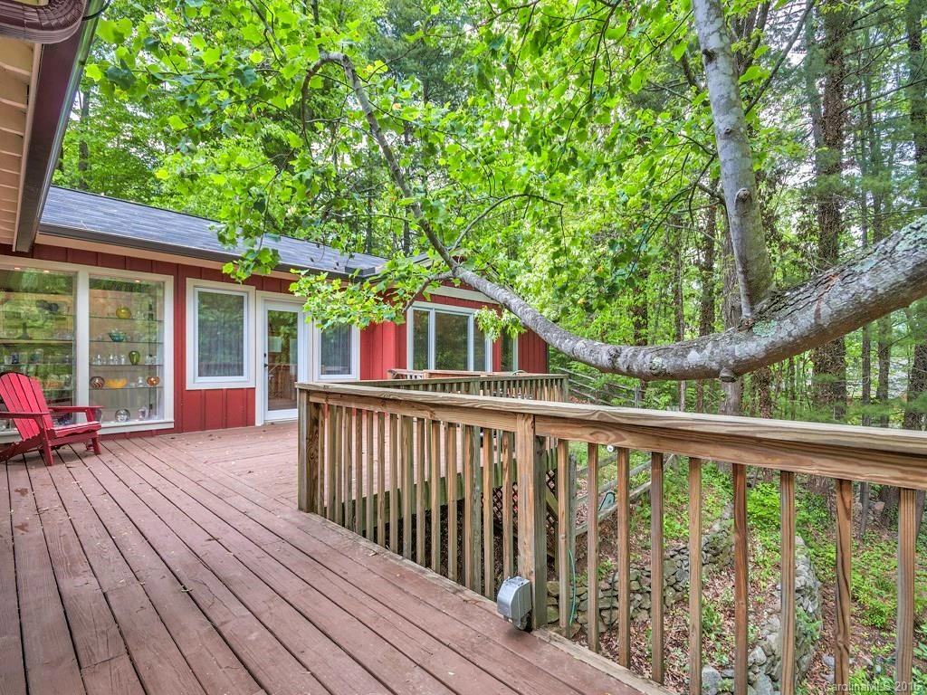 200 Stoney Knob Road