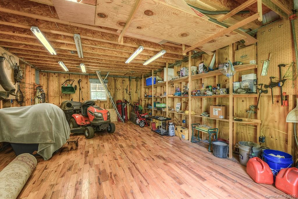 21 Tobacco Road - Photo 19